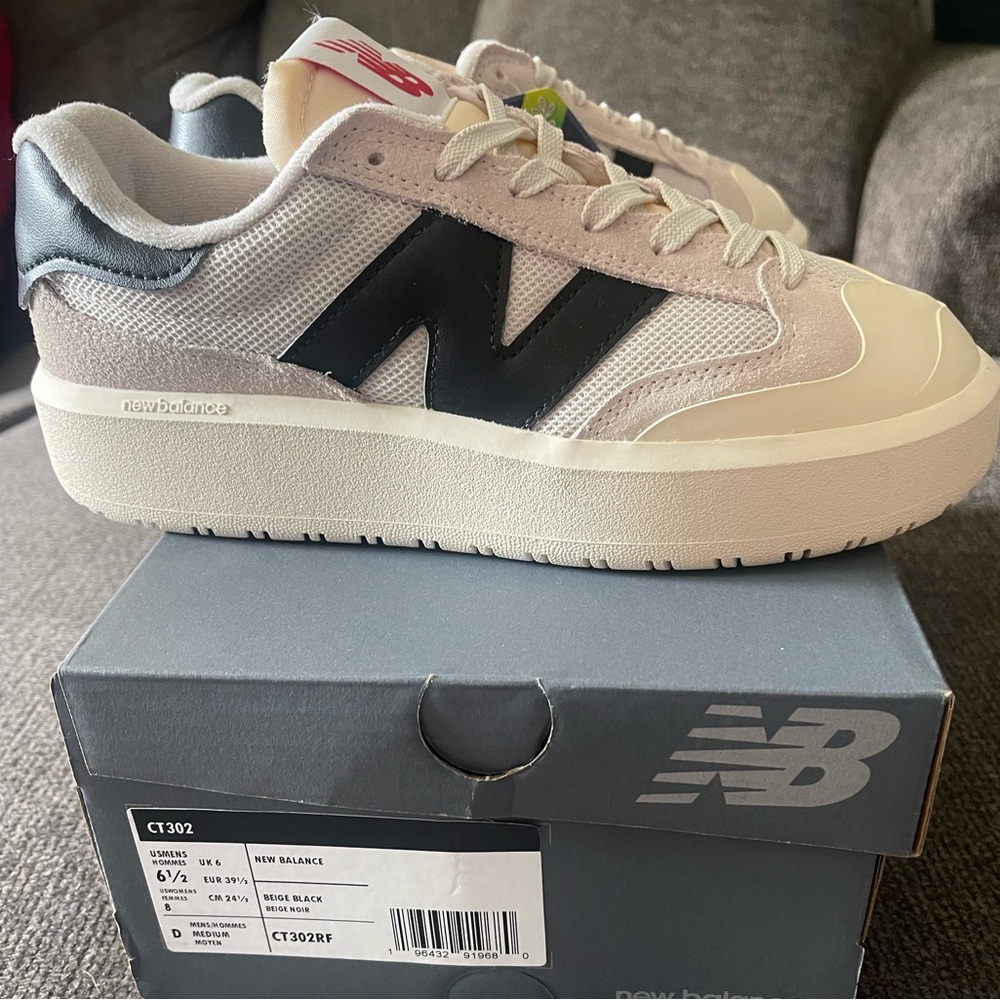 NWT New Balance CT302 Women’s 8/Men’s 6.5 Color: Black/Beige w/ Suede